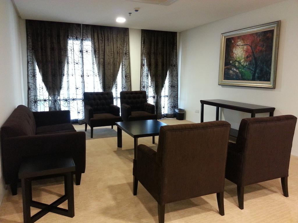 Hotel Espira Kinrara Puchong Esterno foto